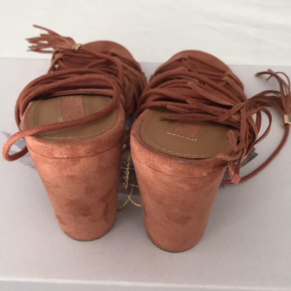 Coral laced up heeled sandals - Picture 5 of 8